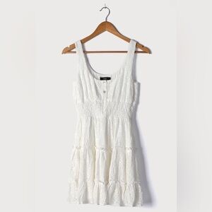 WHITE EYELET TIERED DRESS🤍